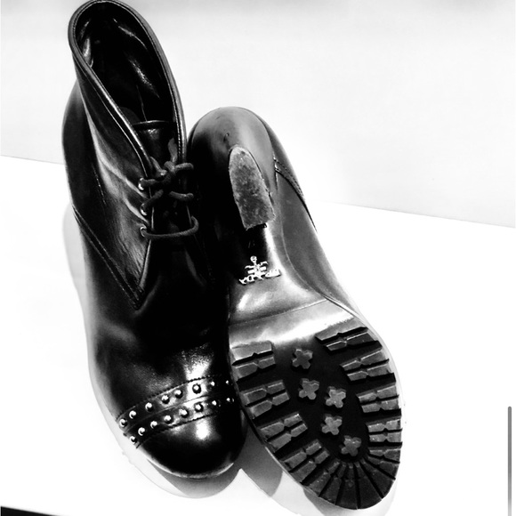 NEW Prada lace up booties - Picture 4 of 8
